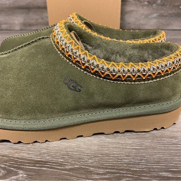 UGG | Tasman Slippers In Burnt Olive Green Size 6 NEW - Picture 8 of 13